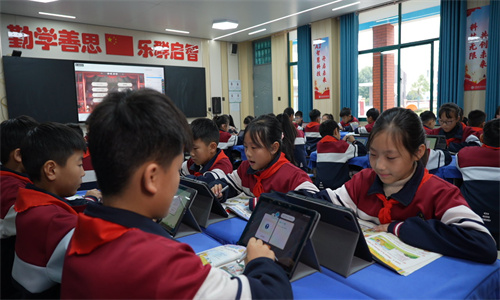 美在阳光 | 阳光 AI 智慧课堂 令学生快乐无限