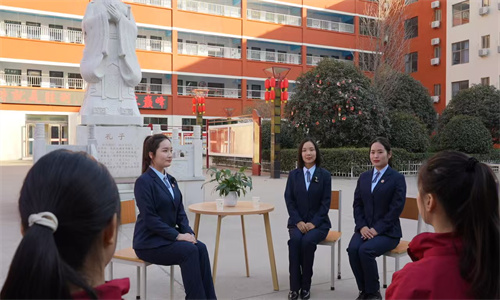 《阳光访谈》节目正式开拍，开启校园媒体新篇章