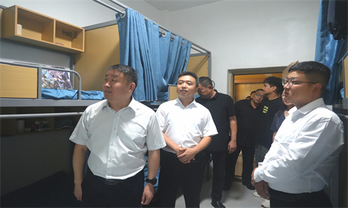 省教育厅督导组莅临翰林高中部检查指导工作