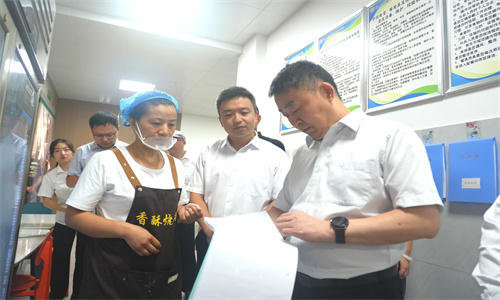 省教育厅督导组莅临翰林高中部检查指导工作