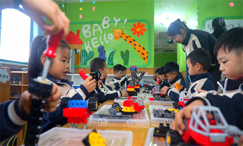 阳光幼儿园 | 编程启蒙从娃娃抓起 点亮童年科技梦想